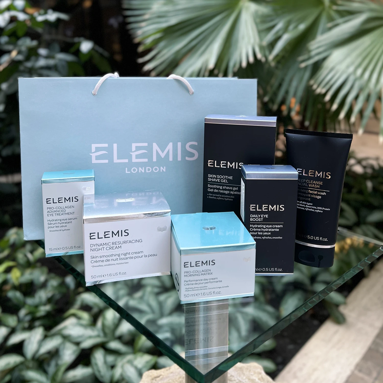 Розыгрыш наборов косметики от Elemis и «Крокус Сити Молла»