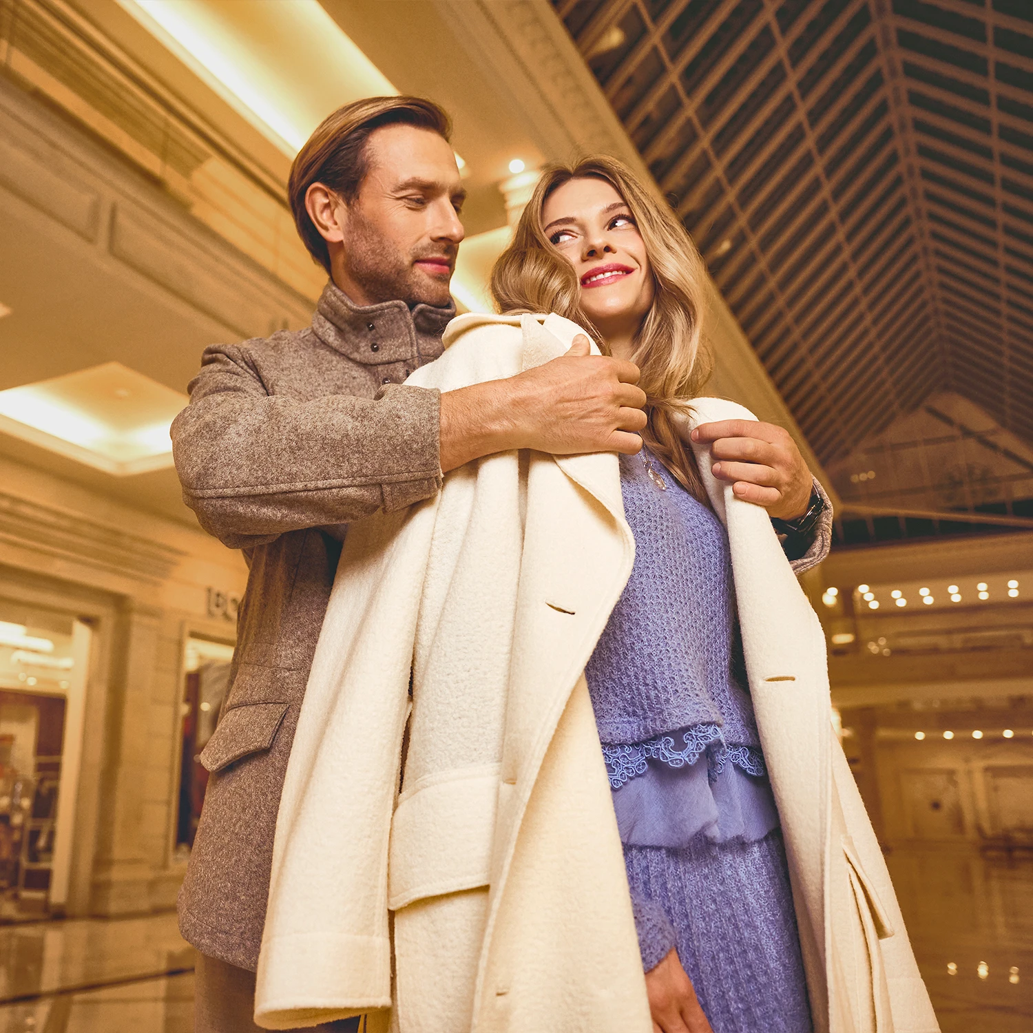 Зимний SALE в «Крокус Сити Молле»